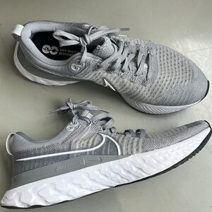 Nike React Infinity Run Flyknit 2 Running Shoes Grey / White Sz 12